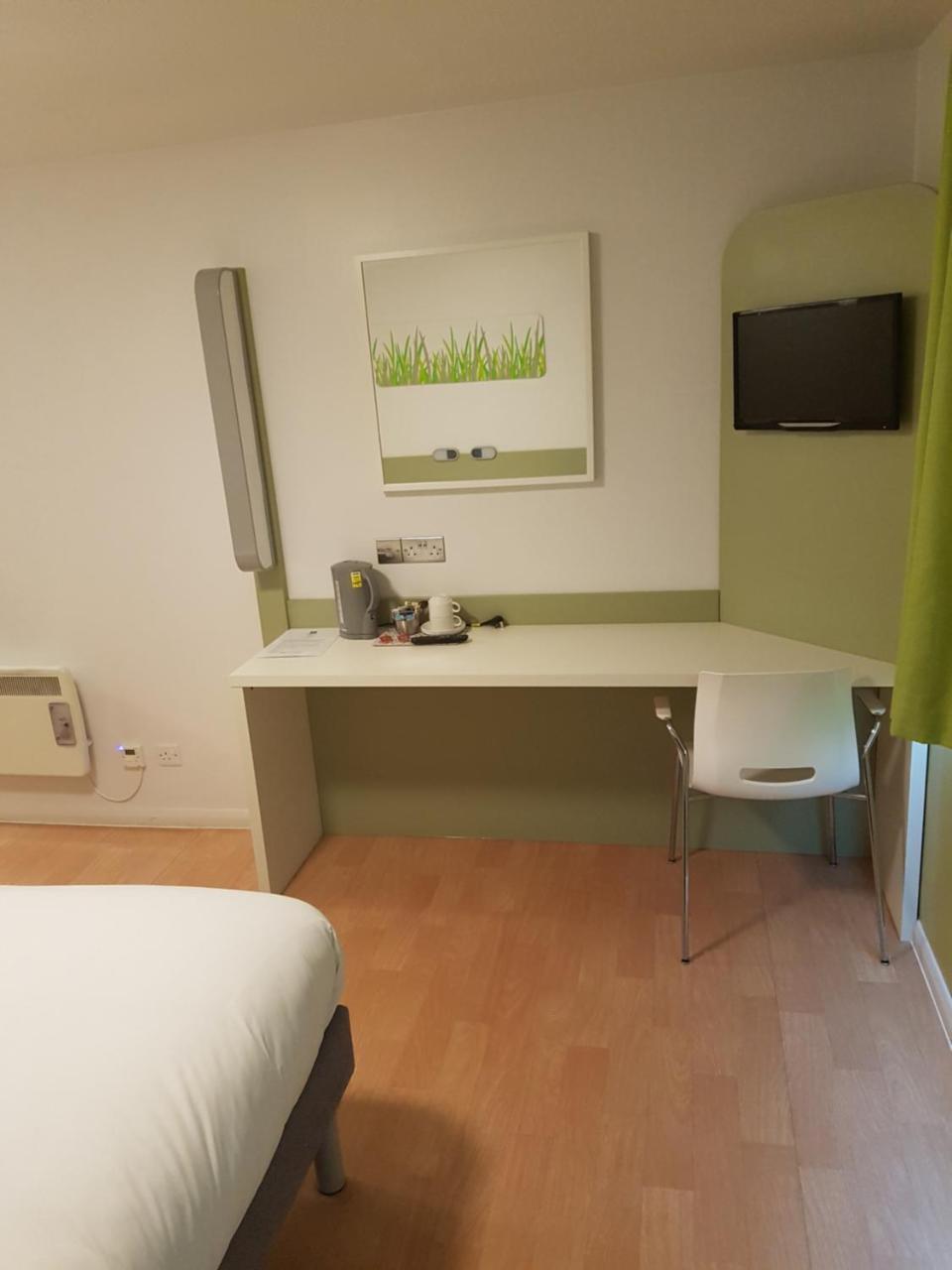 ibis budget Knutsford Exterior foto